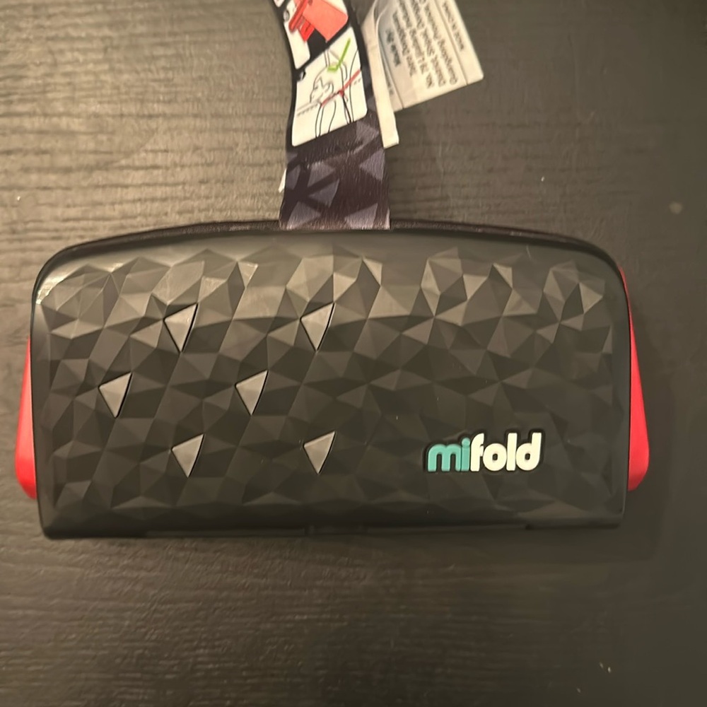 Mifold folding booster seat